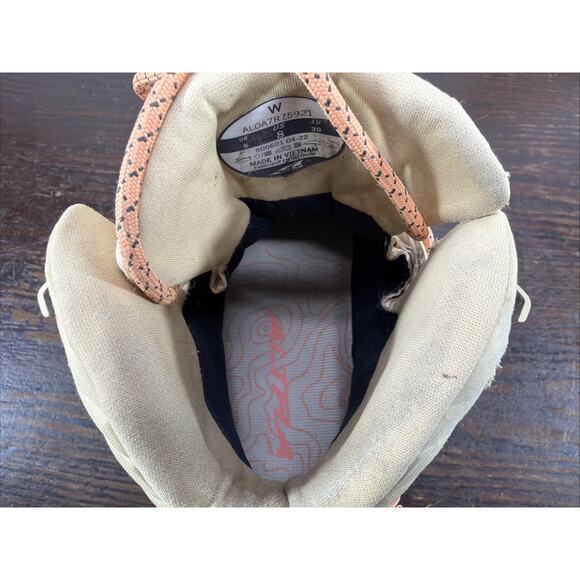 Altra Olympus 5 Mid GTX Womens Ivory Athletic Running Shoes Sz US 8 M EU 41 - Picture 9 of 10